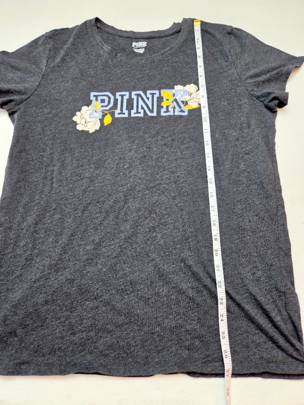 PINK Victoria's Secret Floral Logo Graphic T-Shirt Charcoal Gray Women's Size XL - Picture 3 of 7